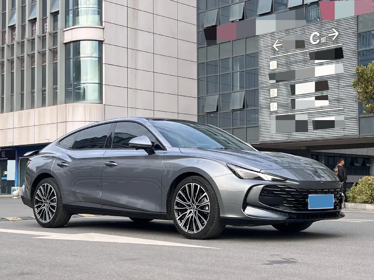 2023 MG 7 2.0T 261HP L4 9AT,autocango,china used car exporter,china ev exporter,chinese used car exporter,chinese used ev exporter