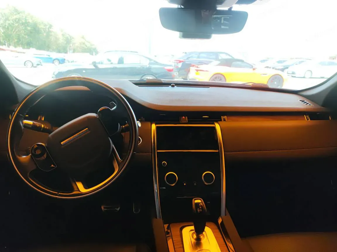 2020 Land Rover Discovery Sport 2.0T 249HP L4 9AT,autocango,china used car exporter,china ev exporter,chinese used car exporter,chinese used ev exporter