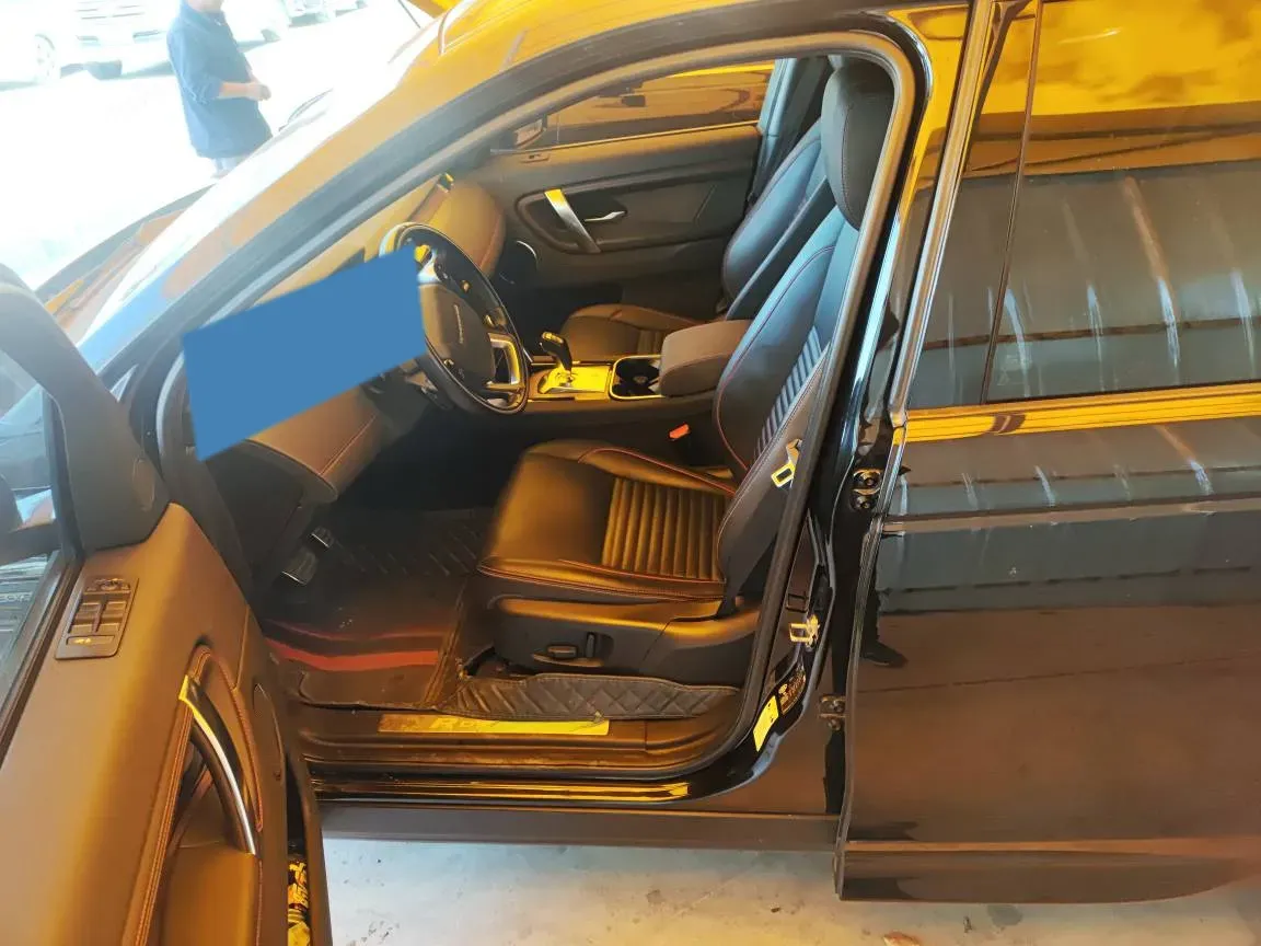 2020 Land Rover Discovery Sport 2.0T 249HP L4 9AT,autocango,china used car exporter,china ev exporter,chinese used car exporter,chinese used ev exporter