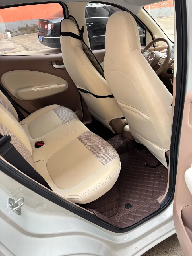 2025 WuLing HongGuang MINI EV BEV 16.2KWH,autocango,china used car exporter,china ev exporter,chinese used car exporter,chinese used ev exporter