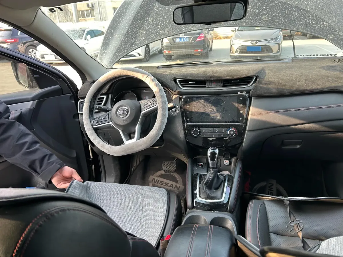 2021 Nissan Qashqai 2.0L 151HP L4 CVT,autocango,china used car exporter,china ev exporter,chinese used car exporter,chinese used ev exporter