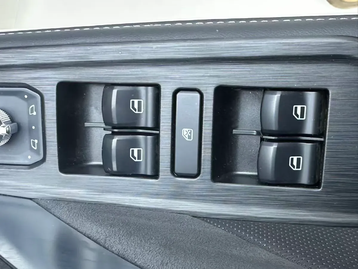 2021 Haval H6 1.5T 150HP L4 7DCT,autocango,china used car exporter,china ev exporter,chinese used car exporter,chinese used ev exporter