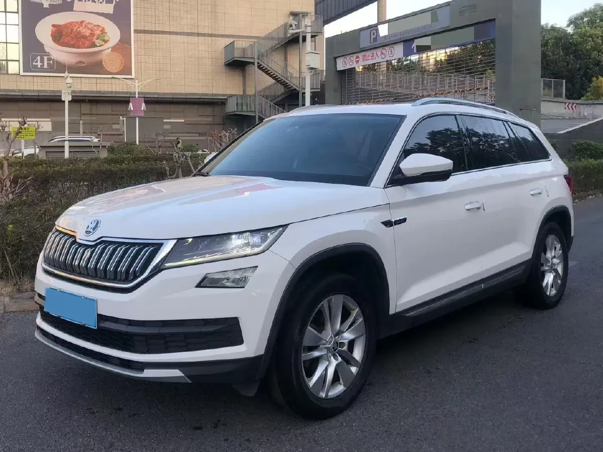 2017 Skoda Kodiak 1.8T 180HP L4 7DCT,autocango,china used car exporter,china ev exporter,chinese used car exporter,chinese used ev exporter
