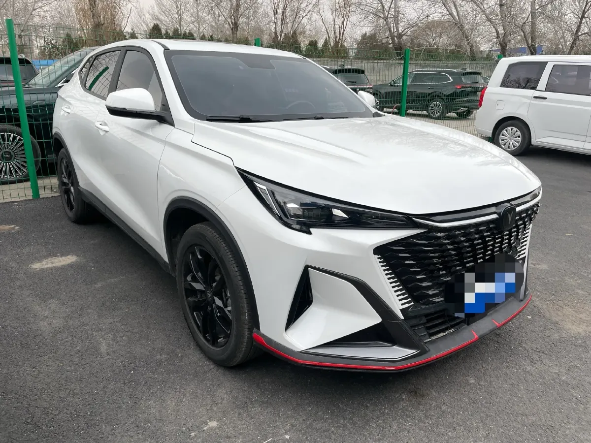 2025 ChangAn X5 PLUS 1.5T 188HP L4 7DCT,autocango,china used car exporter,china ev exporter,chinese used car exporter,chinese used ev exporter