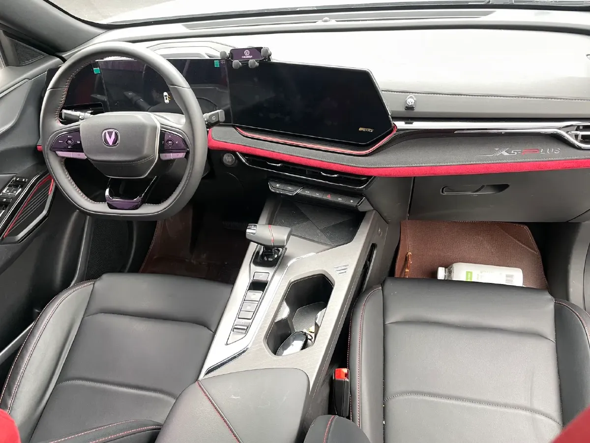 2025 ChangAn X5 PLUS 1.5T 188HP L4 7DCT,autocango,china used car exporter,china ev exporter,chinese used car exporter,chinese used ev exporter