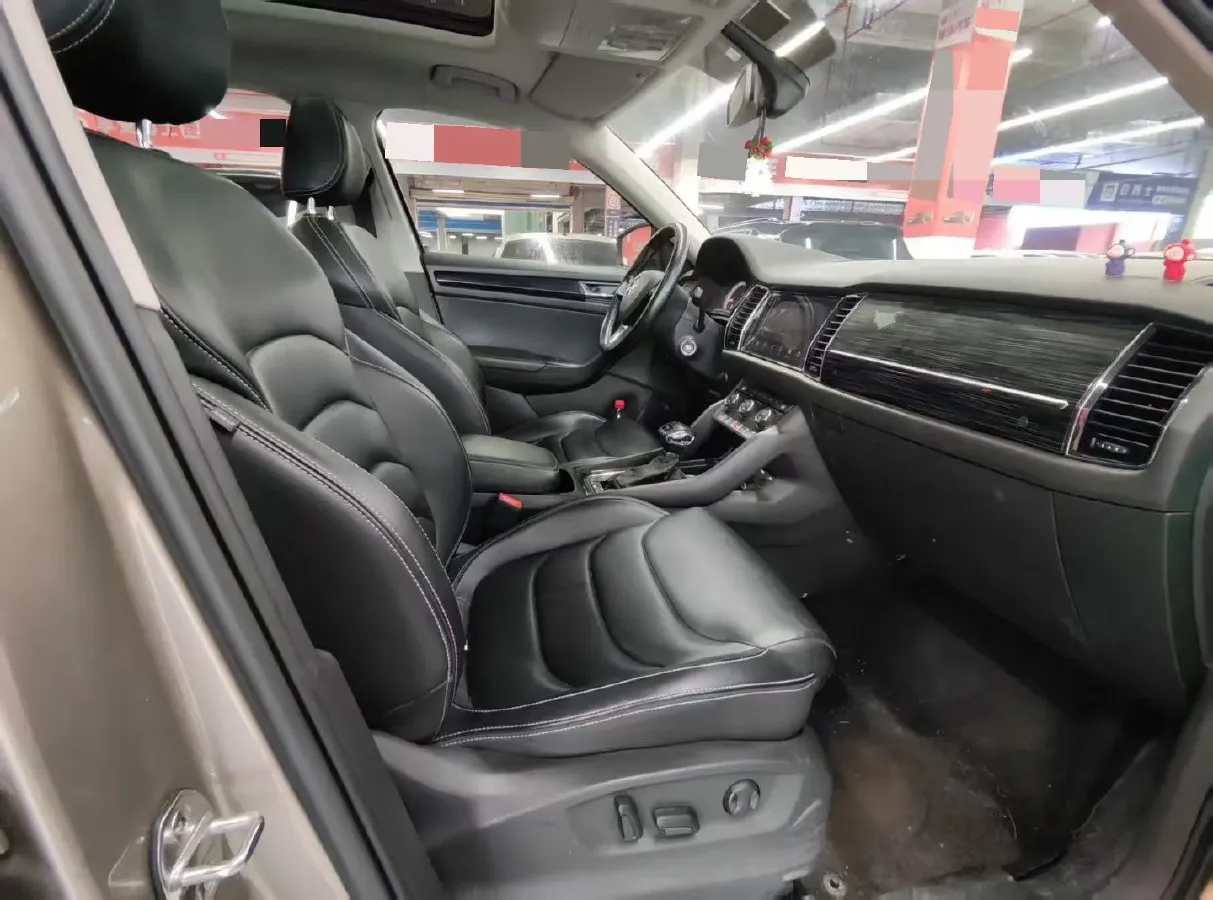 2018 Skoda Kodiak 2.0T 186HP L4 7DCT,autocango,china used car exporter,china ev exporter,chinese used car exporter,chinese used ev exporter