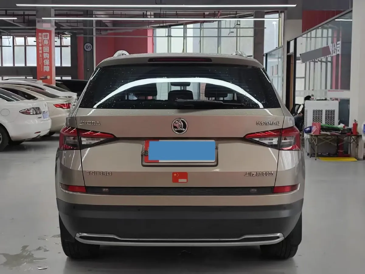 2018 Skoda Kodiak 2.0T 186HP L4 7DCT,autocango,china used car exporter,china ev exporter,chinese used car exporter,chinese used ev exporter