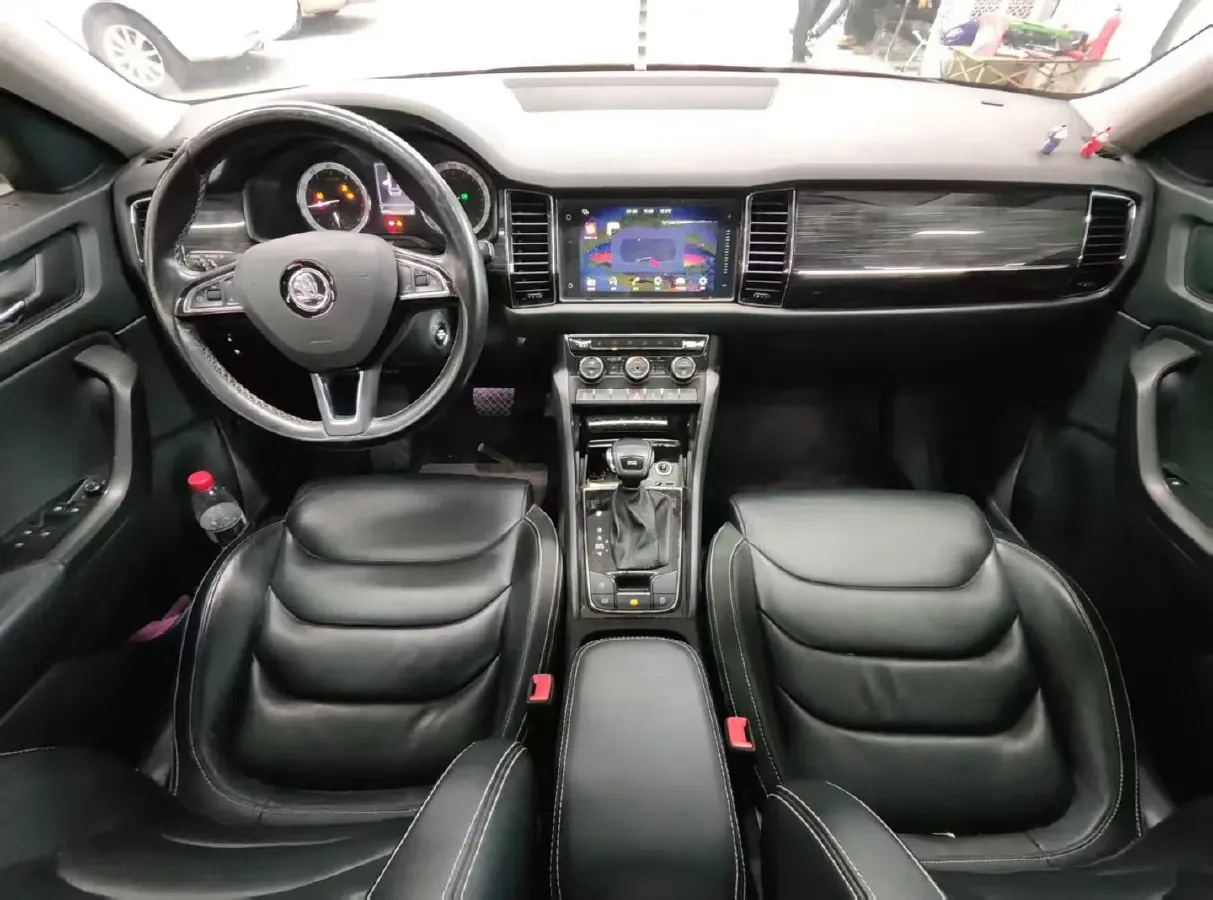 2018 Skoda Kodiak 2.0T 186HP L4 7DCT,autocango,china used car exporter,china ev exporter,chinese used car exporter,chinese used ev exporter