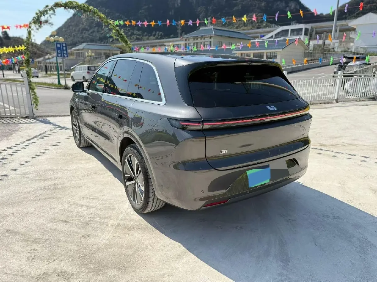 2024 Li L6 Range Extended 154HP L4 REEV 36.8KWH,autocango,china used car exporter,china ev exporter,chinese used car exporter,chinese used ev exporter