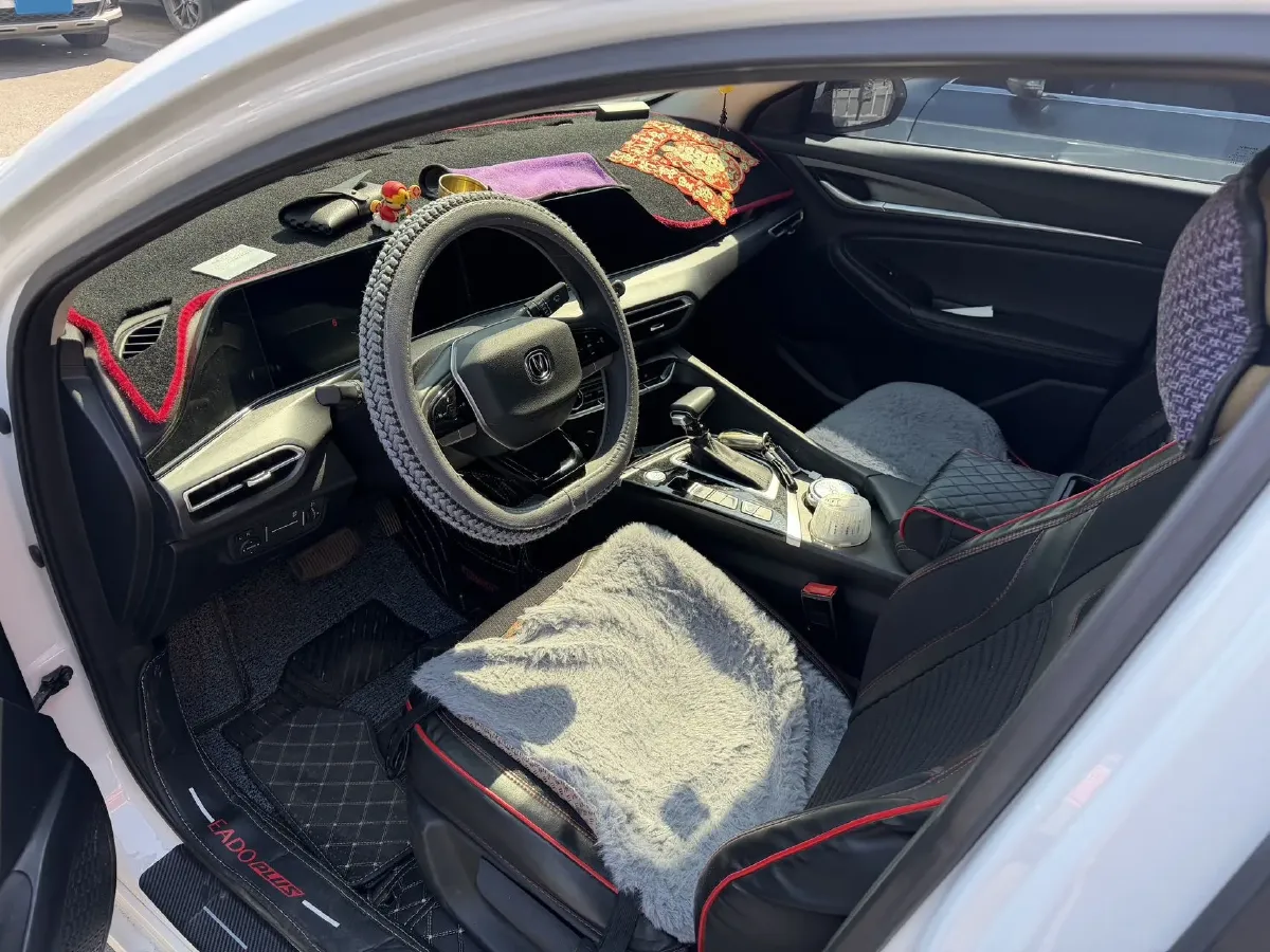 2022 ChangAn Eado 1.6L 128HP L4 CVT,autocango,china used car exporter,china ev exporter,chinese used car exporter,chinese used ev exporter