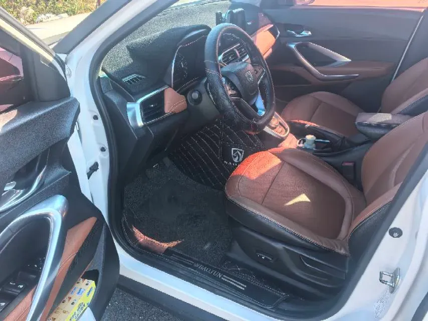 2017 HaiMa S5 Young Edition 1.6L 122HP L4 5MT,autocango,china used car exporter,china ev exporter,chinese used car exporter,chinese used ev exporter