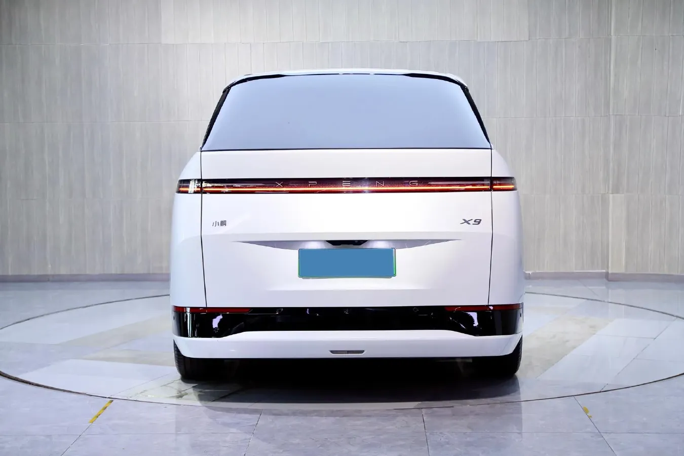 2025 Xpeng X9 BEV,autocango,china used car exporter,china ev exporter,chinese used car exporter,chinese used ev exporter