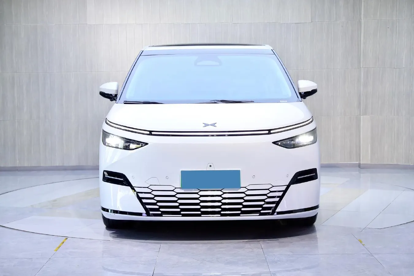 2025 Xpeng X9 BEV,autocango,china used car exporter,china ev exporter,chinese used car exporter,chinese used ev exporter