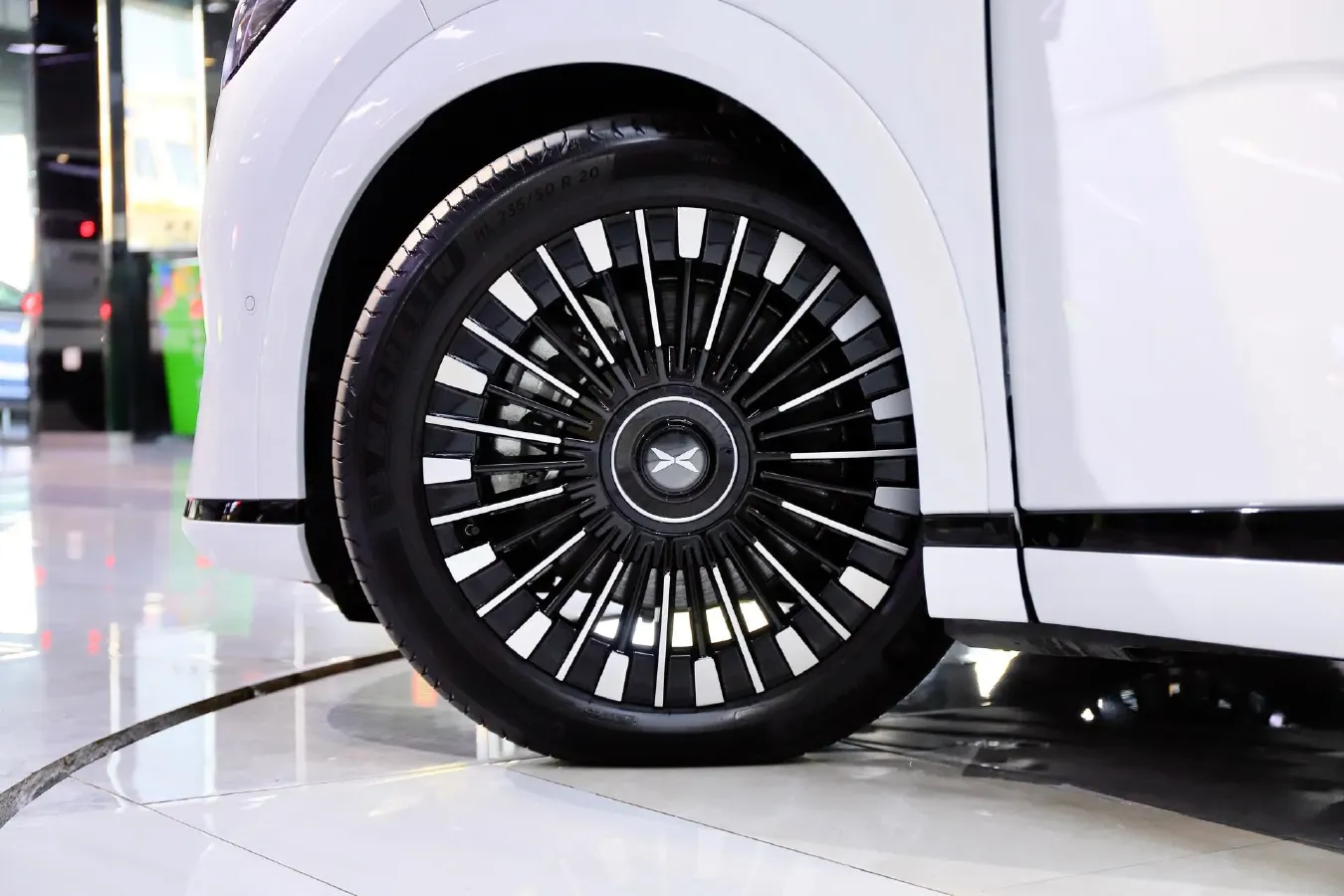 2025 Xpeng X9 BEV,autocango,china used car exporter,china ev exporter,chinese used car exporter,chinese used ev exporter