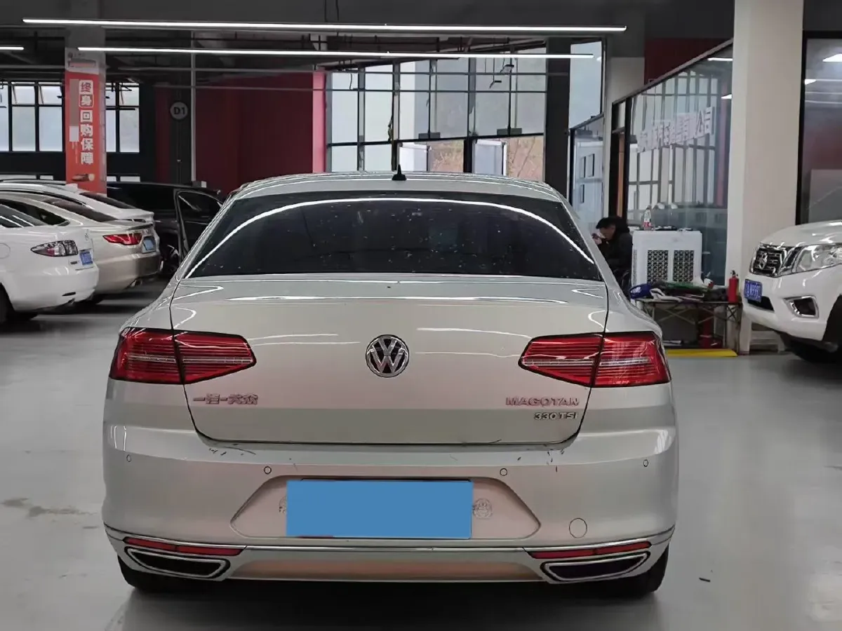 2019 Volkswagen Magotan 2.0T 186HP L4 7DCT,autocango,china used car exporter,china ev exporter,chinese used car exporter,chinese used ev exporter