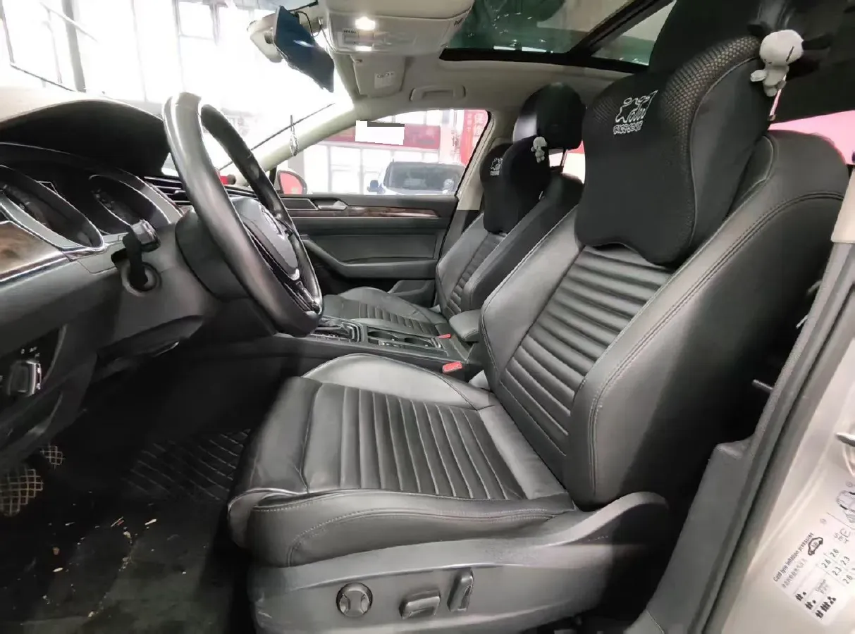 2019 Volkswagen Magotan 2.0T 186HP L4 7DCT,autocango,china used car exporter,china ev exporter,chinese used car exporter,chinese used ev exporter