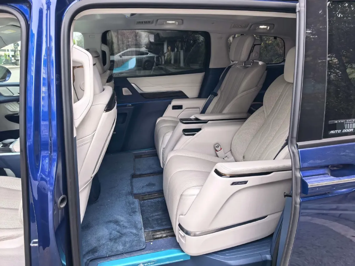 2023 Buick Century 2.0T 237HP L4 9AT,autocango,china used car exporter,china ev exporter,chinese used car exporter,chinese used ev exporter