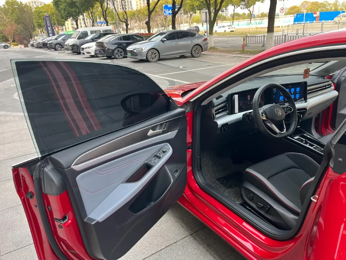 2024 Volkswagen Lamando 1.4T 150HP L4 7DCT,autocango,china used car exporter,china ev exporter,chinese used car exporter,chinese used ev exporter