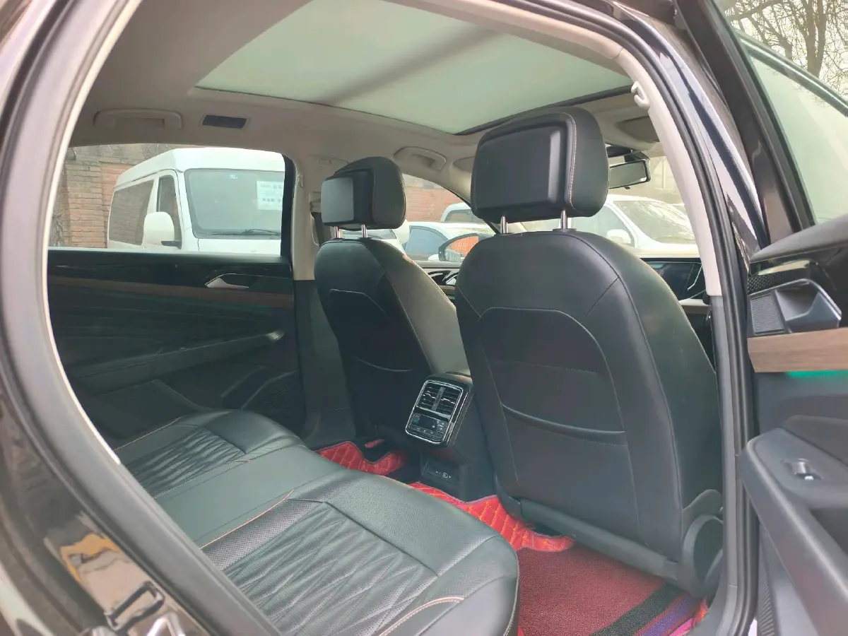 2020 Volkswagen Passat 2.0T 186HP L4 7DCT,autocango,china used car exporter,china ev exporter,chinese used car exporter,chinese used ev exporter