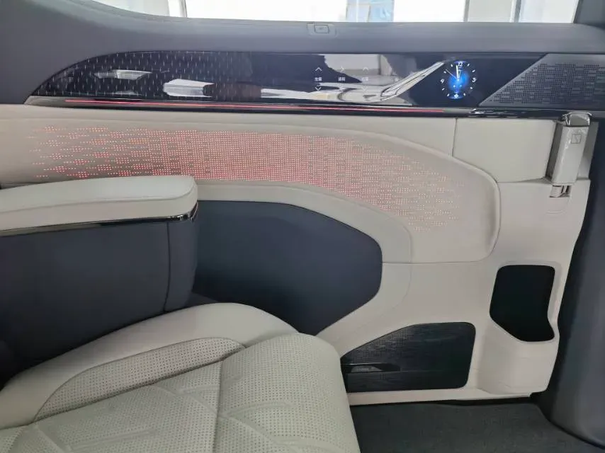 2024 Zeekr 009 BEV 108KWH,autocango,china used car exporter,china ev exporter,chinese used car exporter,chinese used ev exporter