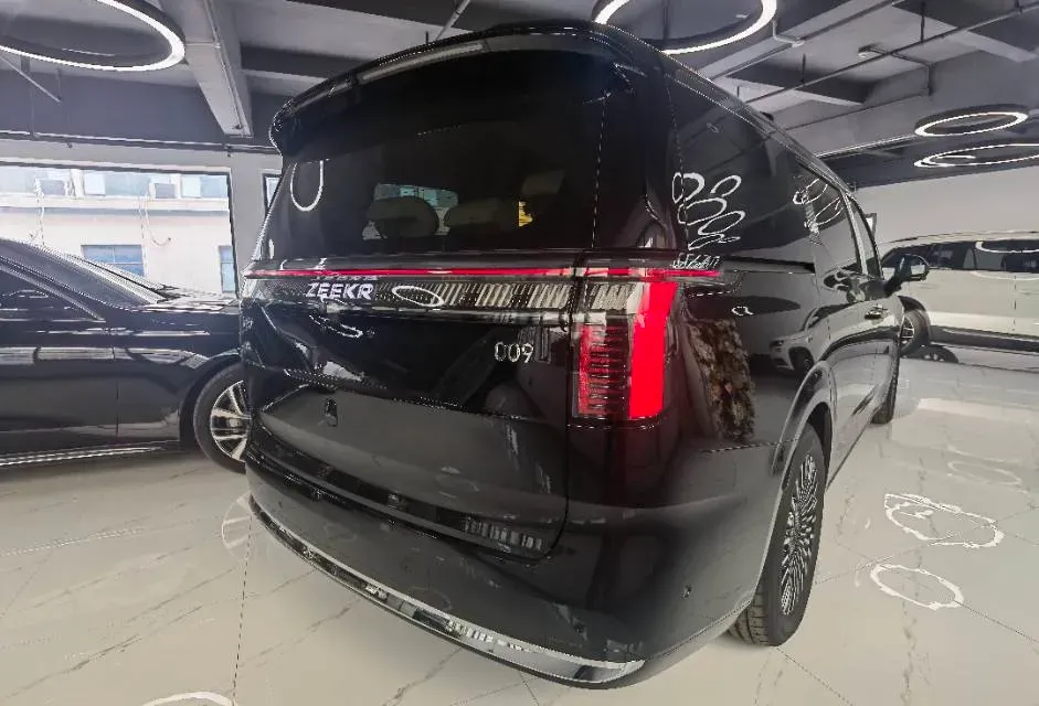 2024 Zeekr 009 BEV 108KWH,autocango,china used car exporter,china ev exporter,chinese used car exporter,chinese used ev exporter