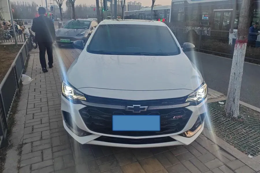 2019 Chevrolet Monza 1.3T 163HP L3 6AT,autocango,china used car exporter,china ev exporter,chinese used car exporter,chinese used ev exporter