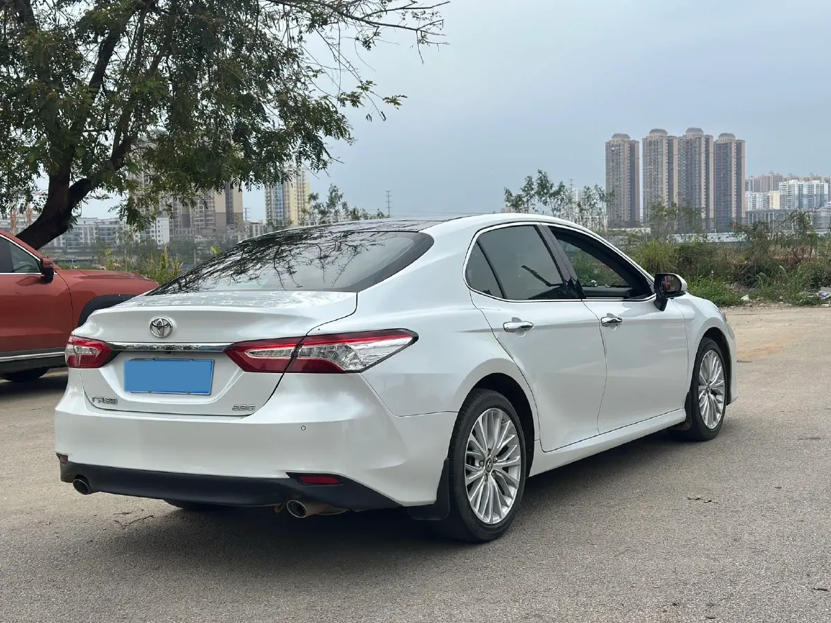 2021 Toyota Camry 2.5L 209HP L4 8AT,autocango,china used car exporter,china ev exporter,chinese used car exporter,chinese used ev exporter