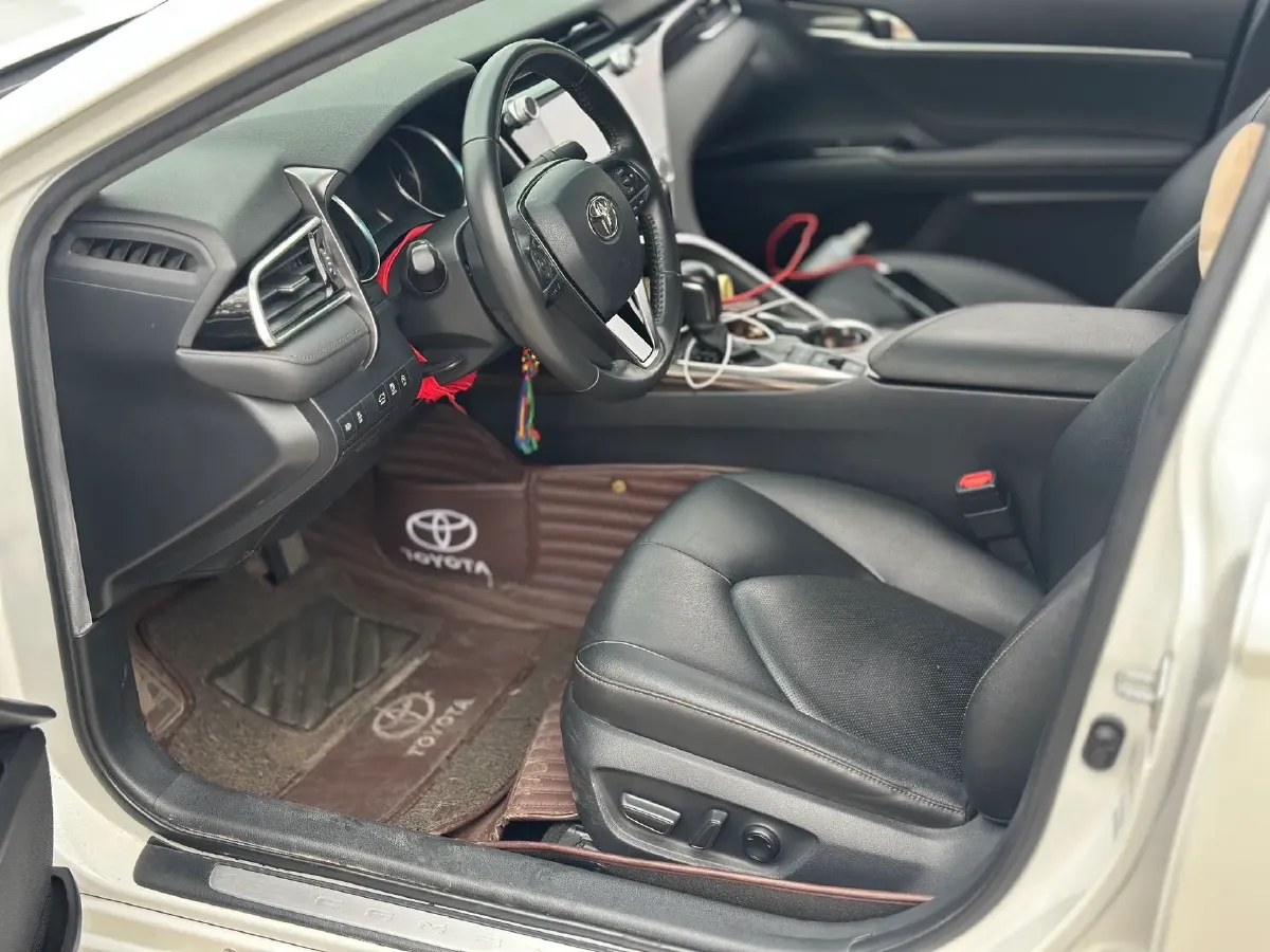 2021 Toyota Camry 2.5L 209HP L4 8AT,autocango,china used car exporter,china ev exporter,chinese used car exporter,chinese used ev exporter