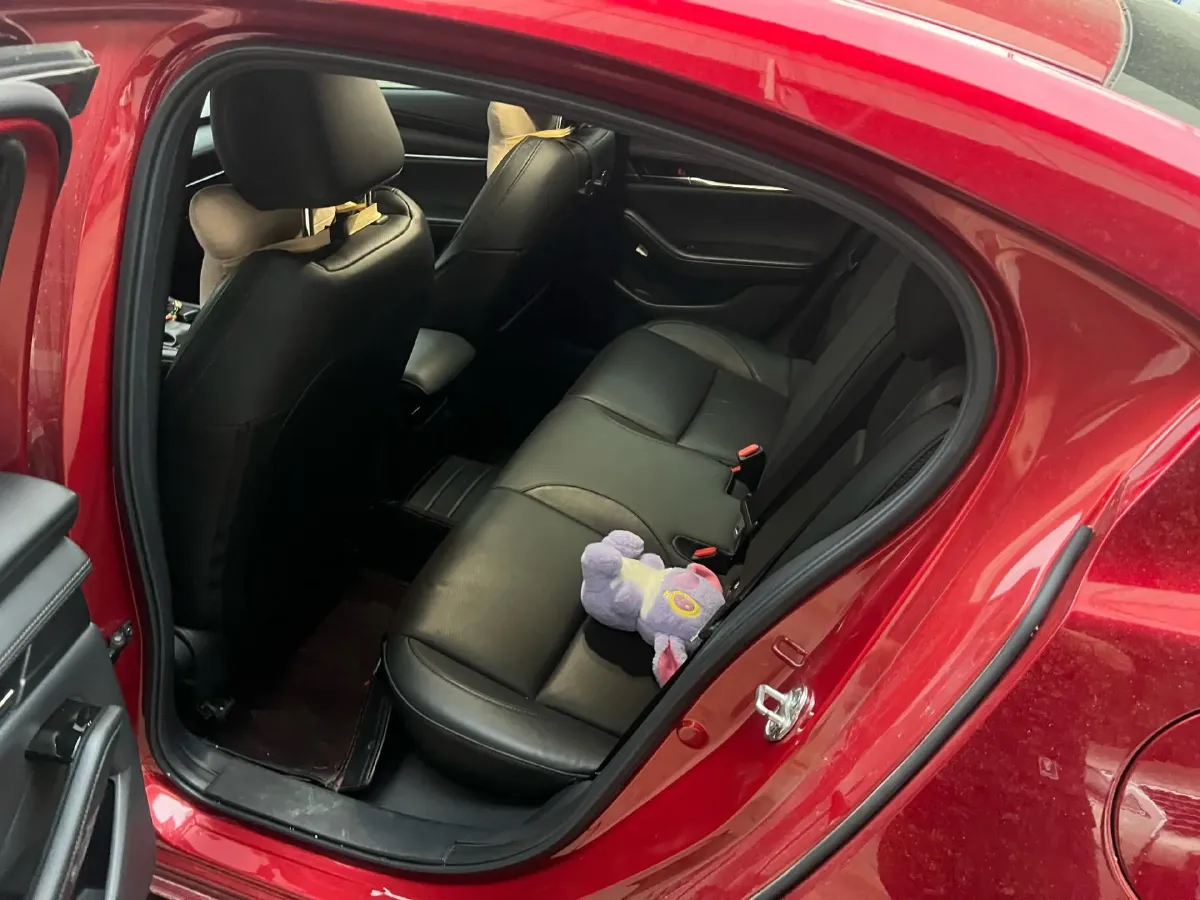 2021 Mazda 3 Axela 2.0L 158HP L4 6AT,autocango,china used car exporter,china ev exporter,chinese used car exporter,chinese used ev exporter