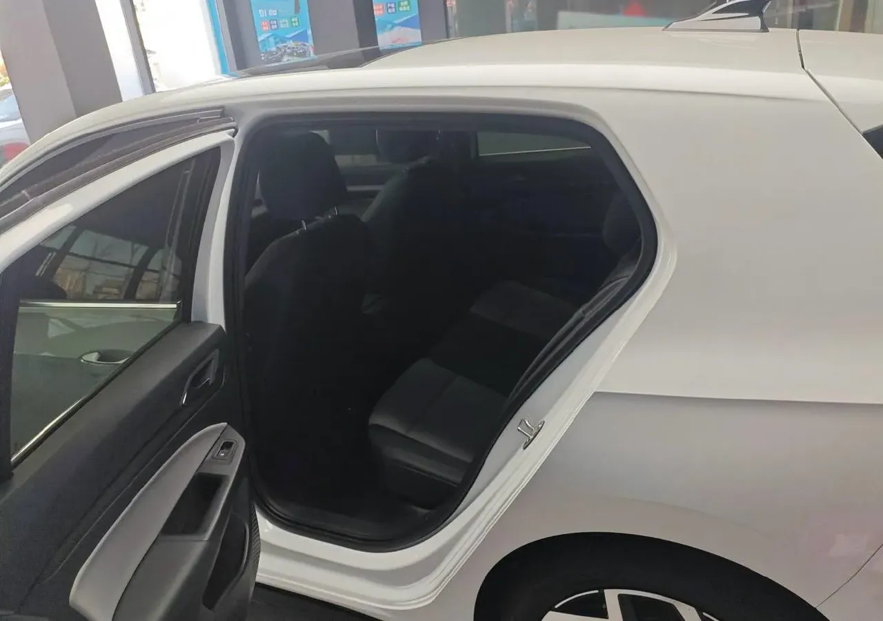 2025 Volkswagen Golf 1.5T 160HP L4 7DCT,autocango,china used car exporter,china ev exporter,chinese used car exporter,chinese used ev exporter