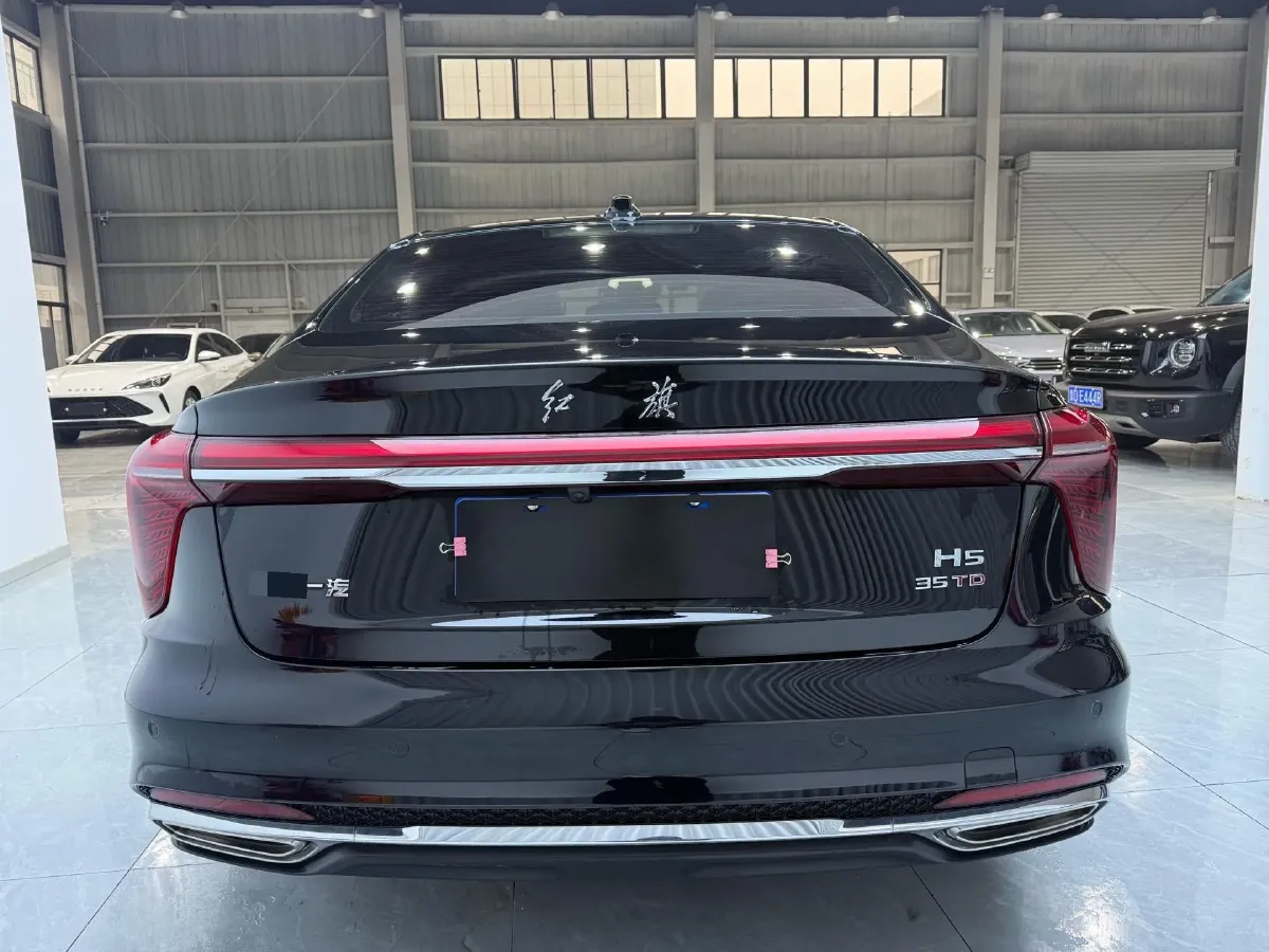 2023 HongQi H5 1.5T 169HP L4 7DCT,autocango,china used car exporter,china ev exporter,chinese used car exporter,chinese used ev exporter