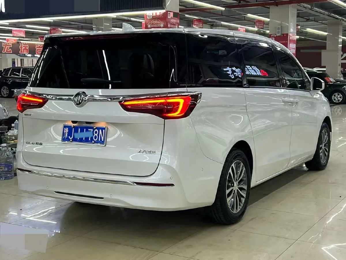 2022 Buick GL8 2.0T 237HP L4 9AT,autocango,china used car exporter,china ev exporter,chinese used car exporter,chinese used ev exporter
