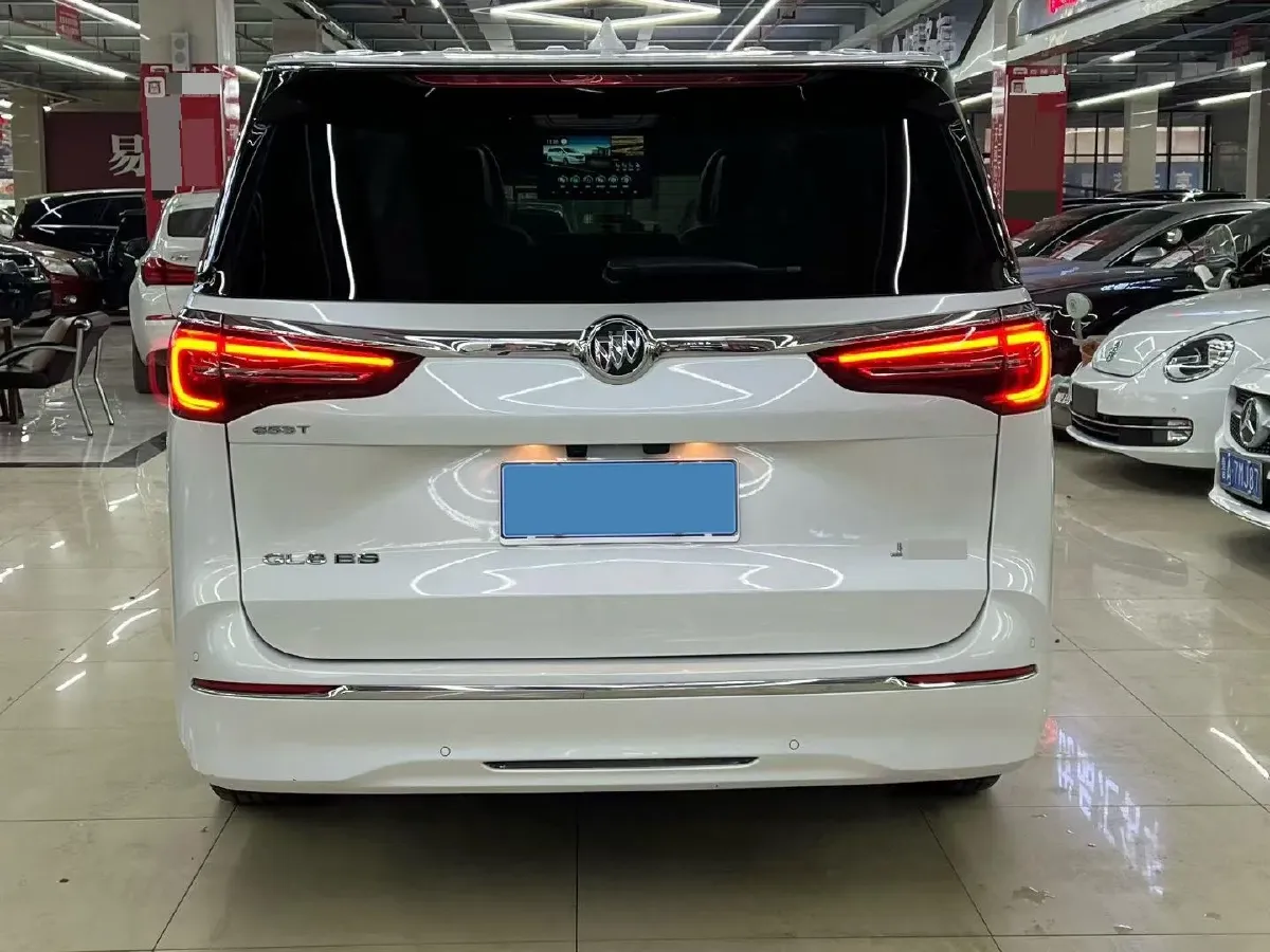 2022 Buick GL8 2.0T 237HP L4 9AT,autocango,china used car exporter,china ev exporter,chinese used car exporter,chinese used ev exporter