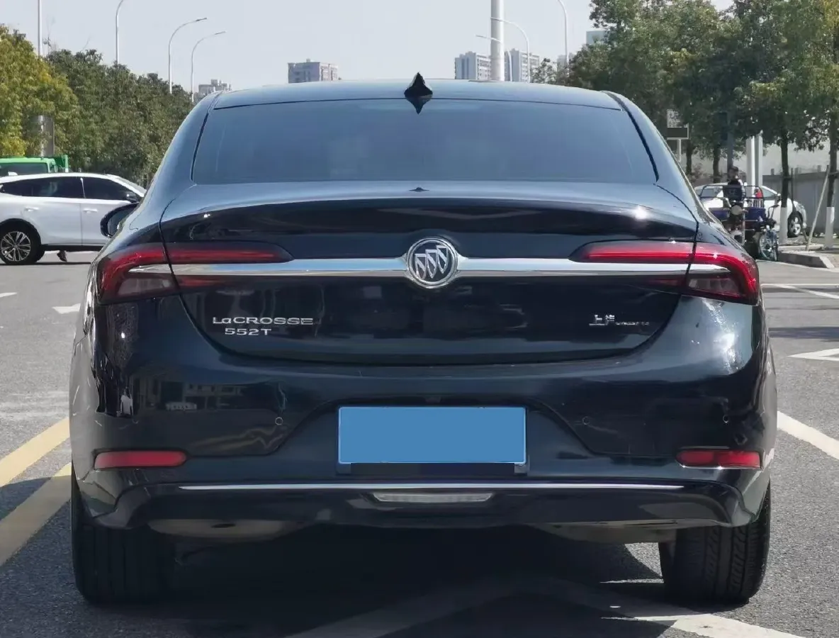 2021 Buick Larcosse 1.5T 169HP L4 9AT,autocango,china used car exporter,china ev exporter,chinese used car exporter,chinese used ev exporter
