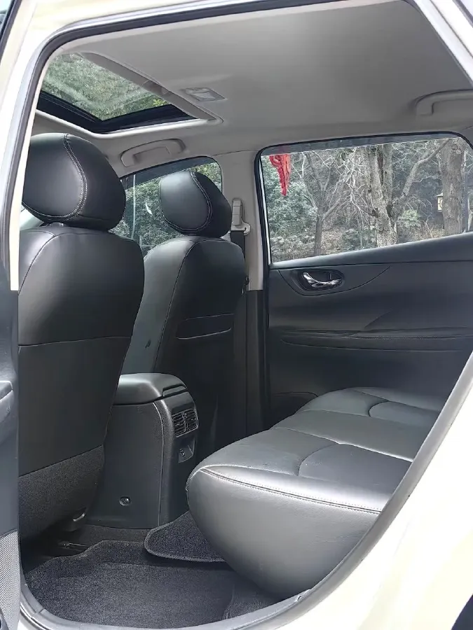 2024 Nissan Tiida 1.6L 122HP L4 CVT,autocango,china used car exporter,china ev exporter,chinese used car exporter,chinese used ev exporter