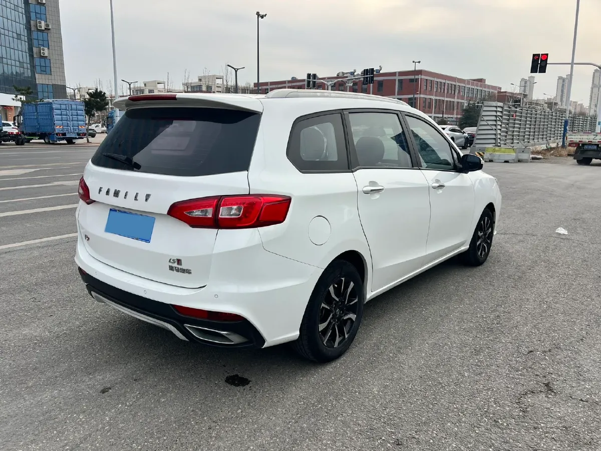 2017 HaiMa Family F7 1.5T 165HP L4 6AT,autocango,china used car exporter,china ev exporter,chinese used car exporter,chinese used ev exporter