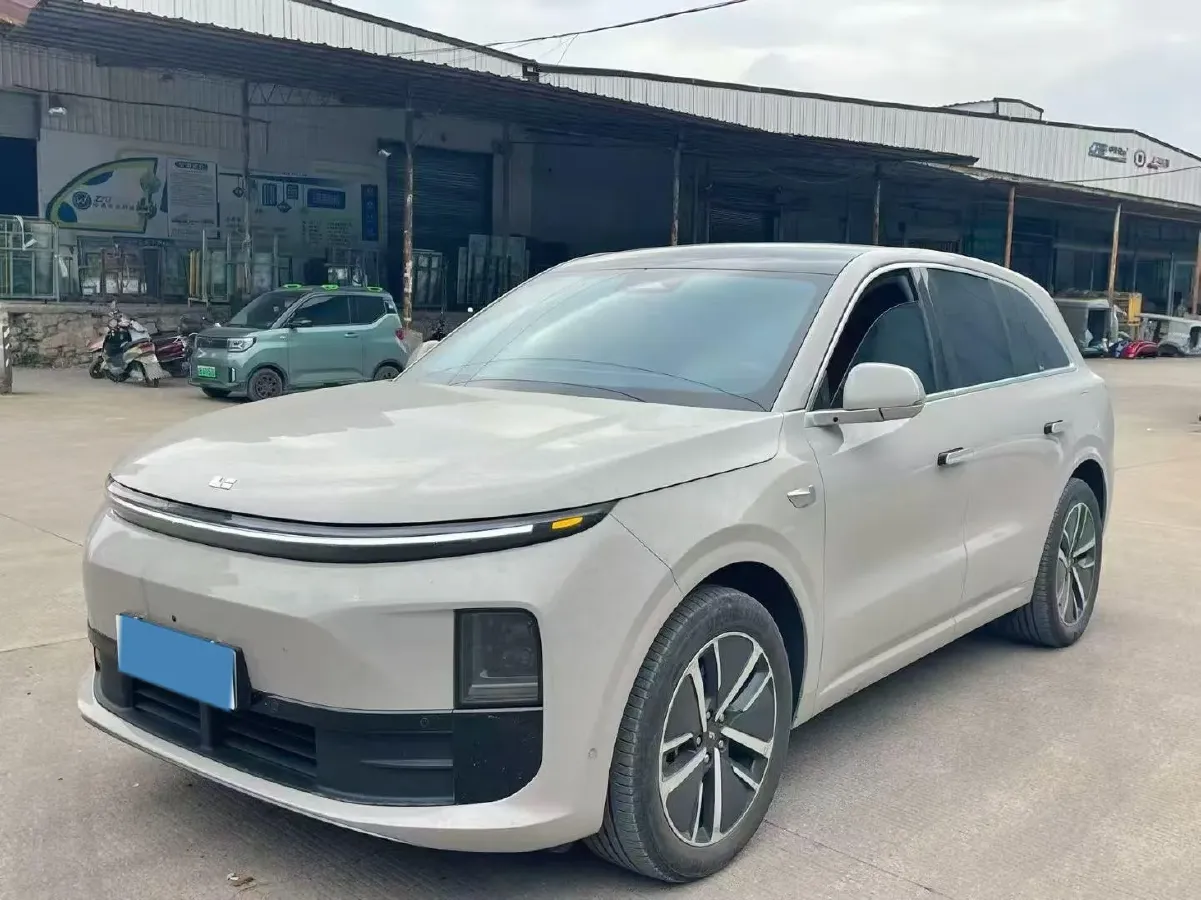 2024 Li L6 Range Extended 154HP L4 REEV 36.8KWH,autocango,china used car exporter,china ev exporter,chinese used car exporter,chinese used ev exporter