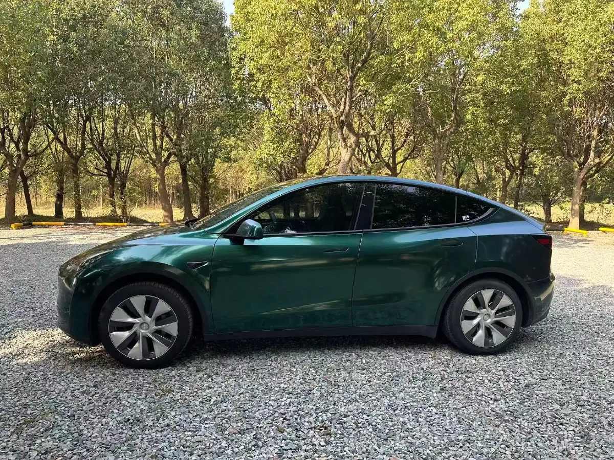 2022 Tesla Model Y BEV 60KWH,autocango,china used car exporter,china ev exporter,chinese used car exporter,chinese used ev exporter