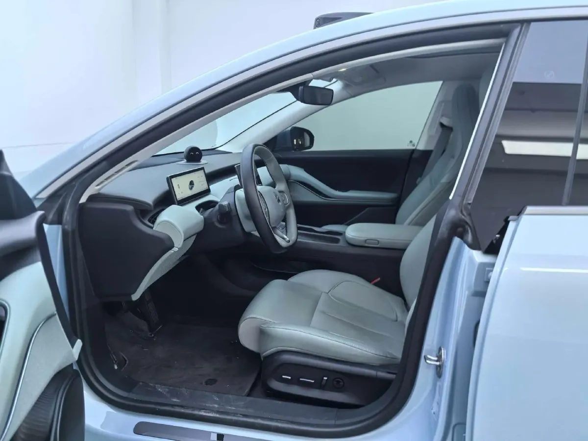 2022 JunTian HeiWuShi Youth 2.0T 203HP L4 6AT,autocango,china used car exporter,china ev exporter,chinese used car exporter,chinese used ev exporter