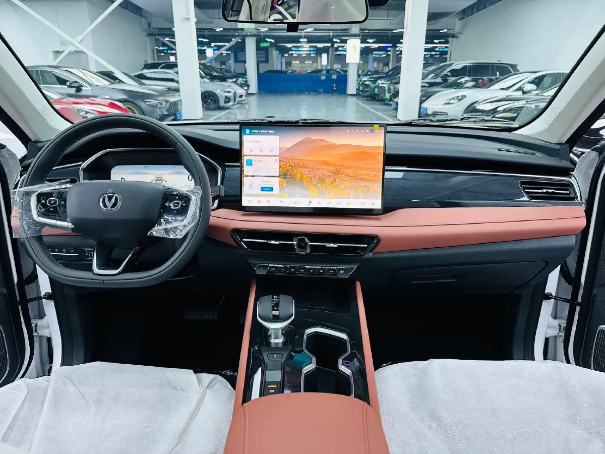 2026 ChangAn CS75 1.5T 192HP L4 7DCT,autocango,china used car exporter,china ev exporter,chinese used car exporter,chinese used ev exporter