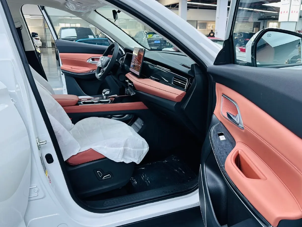 2026 ChangAn CS75 1.5T 192HP L4 7DCT,autocango,china used car exporter,china ev exporter,chinese used car exporter,chinese used ev exporter