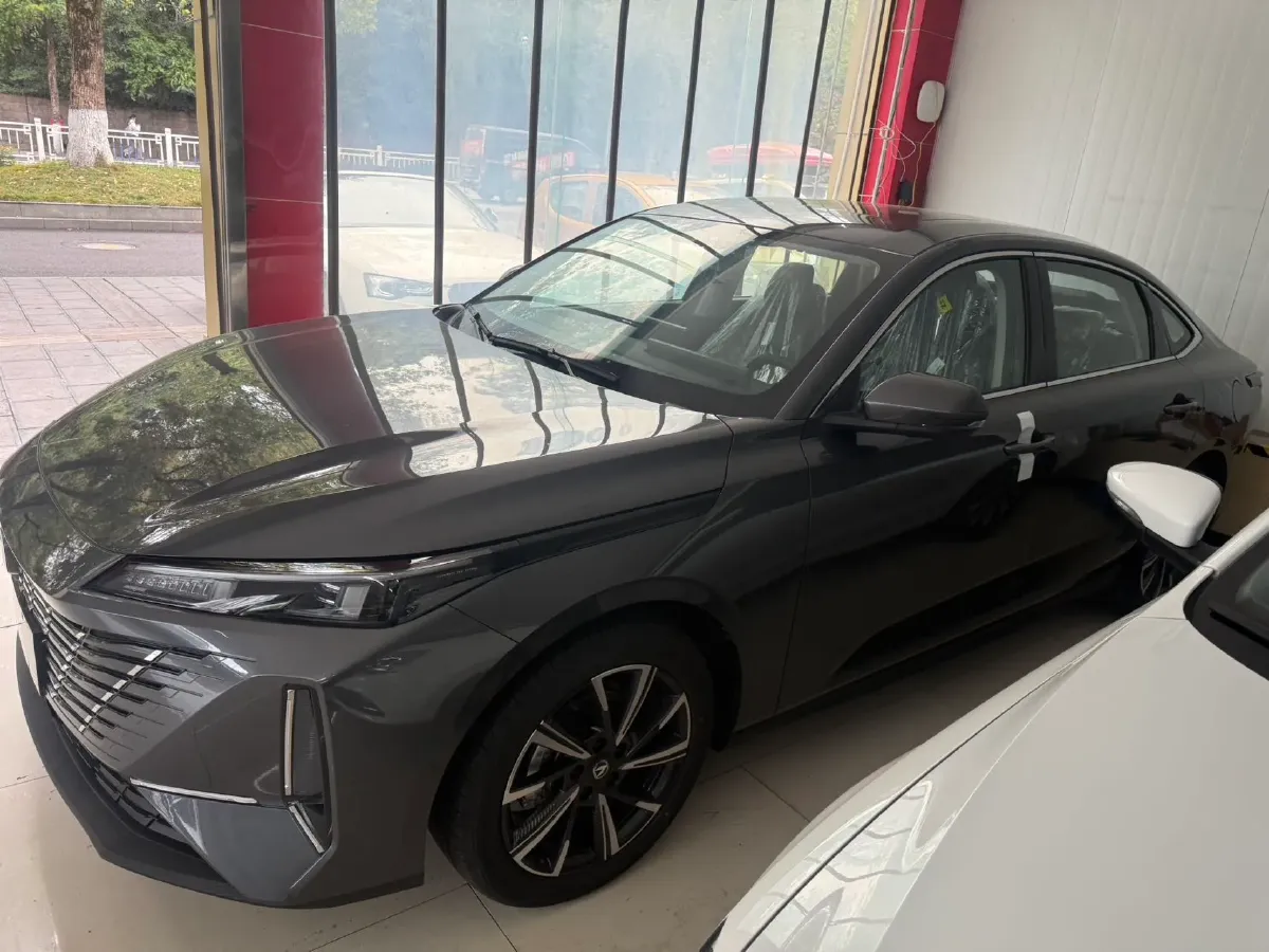 2025 ChangAn Eado 1.5T 192HP L4 7DCT,autocango,china used car exporter,china ev exporter,chinese used car exporter,chinese used ev exporter