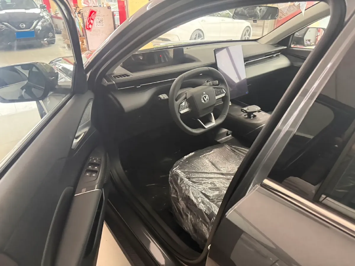 2025 ChangAn Eado 1.5T 192HP L4 7DCT,autocango,china used car exporter,china ev exporter,chinese used car exporter,chinese used ev exporter