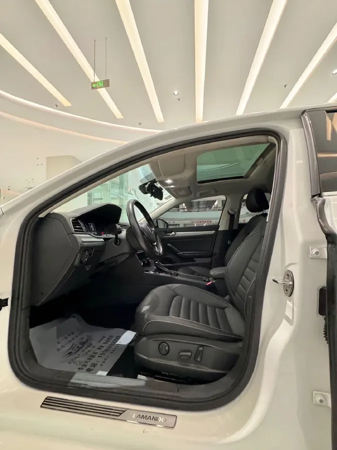 2019 Volkswagen Passat 1.4T 150HP L4 7DCT,autocango,china used car exporter,china ev exporter,chinese used car exporter,chinese used ev exporter