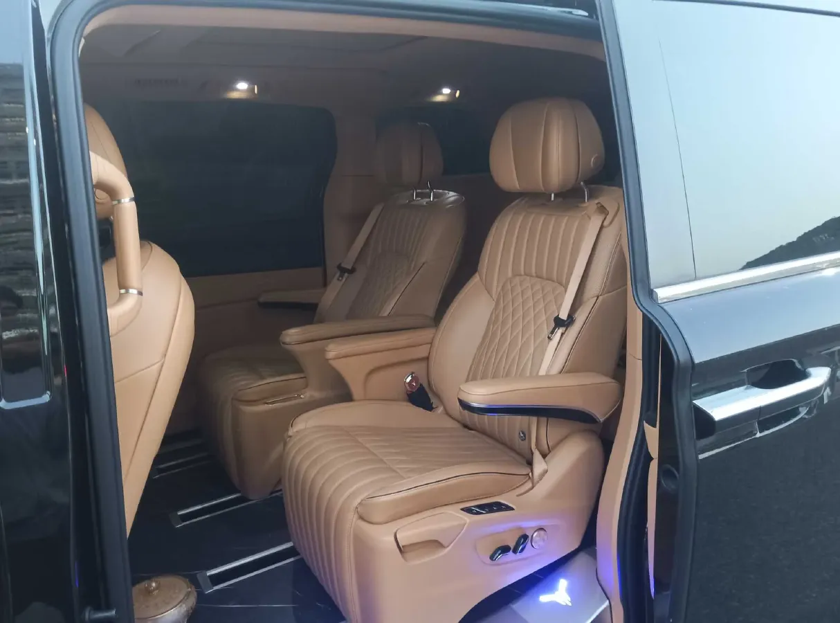 2022 Voyah Dream BEV 82KWH,autocango,china used car exporter,china ev exporter,chinese used car exporter,chinese used ev exporter