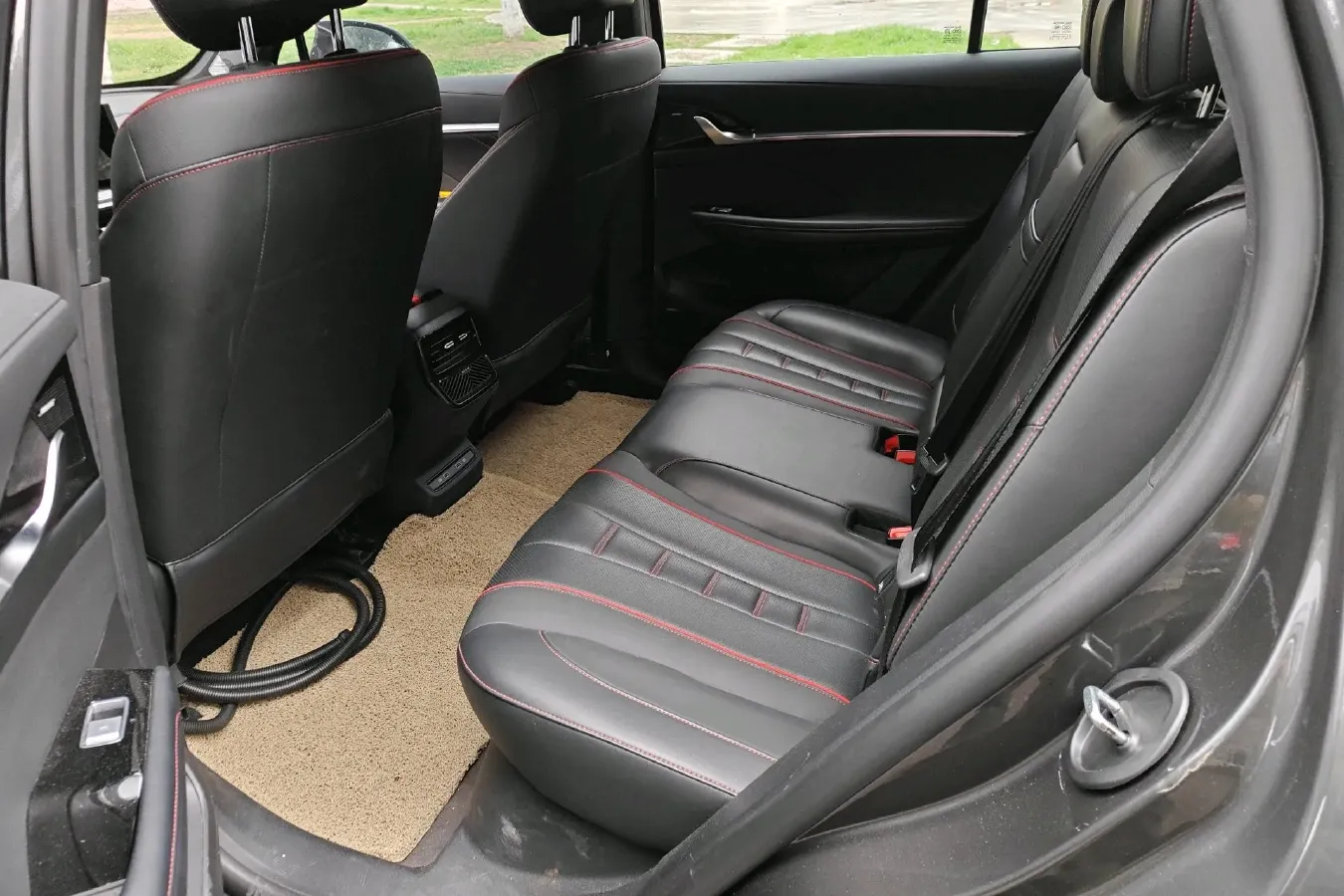 2022 Roewe RX5 MAX 1.5T 181HP L4 6AT,autocango,china used car exporter,china ev exporter,chinese used car exporter,chinese used ev exporter