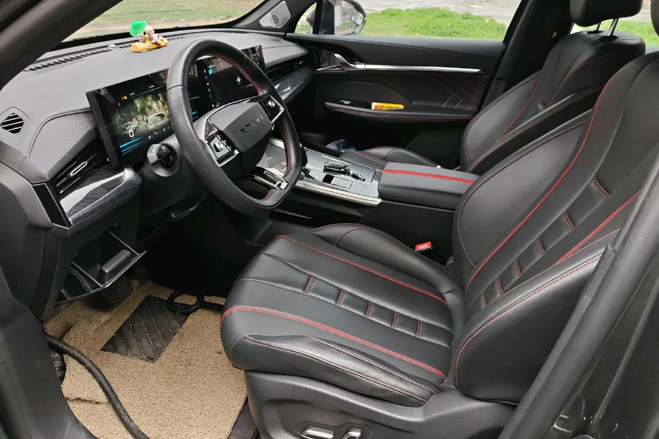 2022 Roewe RX5 MAX 1.5T 181HP L4 6AT,autocango,china used car exporter,china ev exporter,chinese used car exporter,chinese used ev exporter