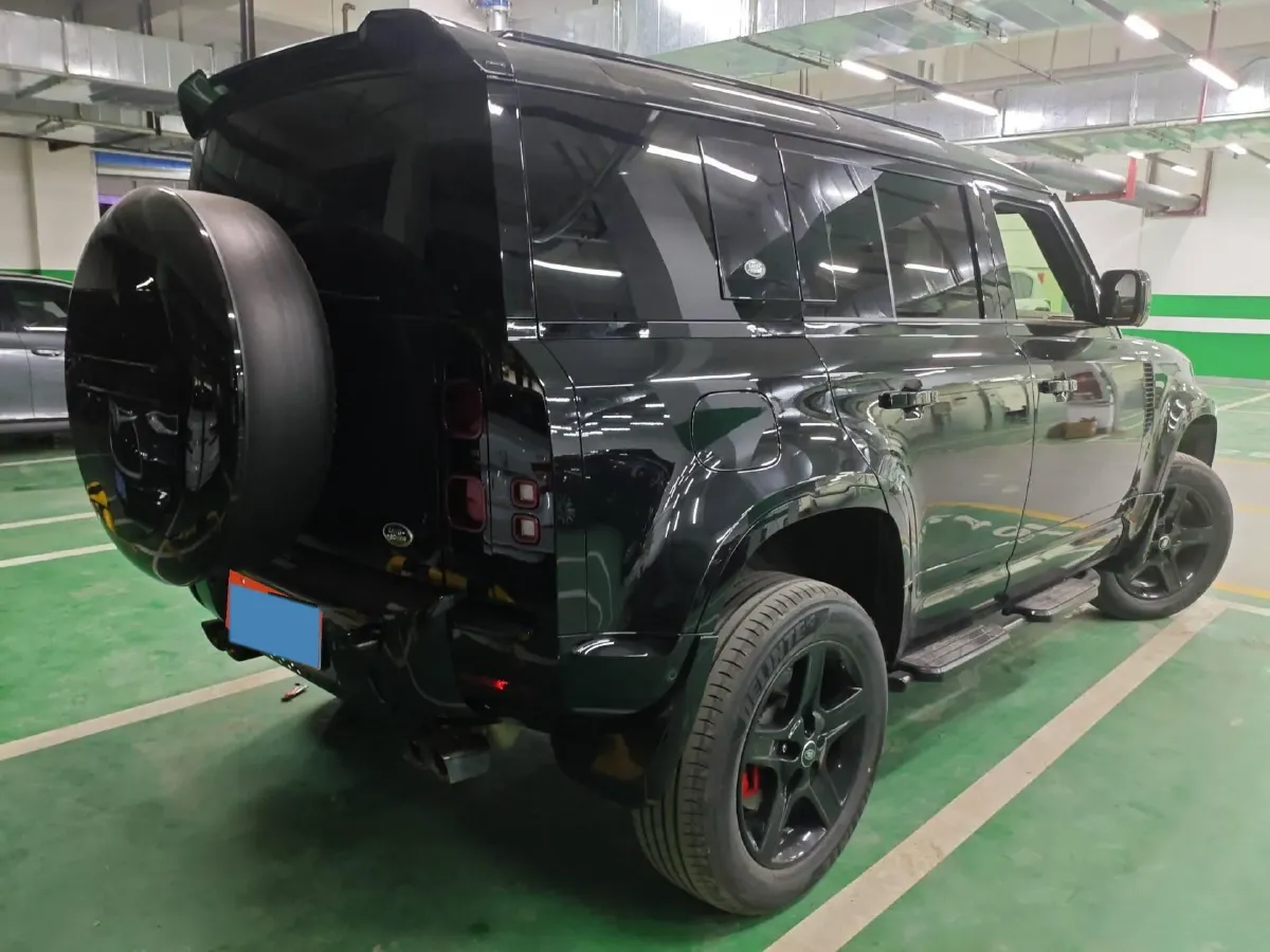 2023 Land Rover Defender 3.0T 400HP L6 8AT,autocango,china used car exporter,china ev exporter,chinese used car exporter,chinese used ev exporter