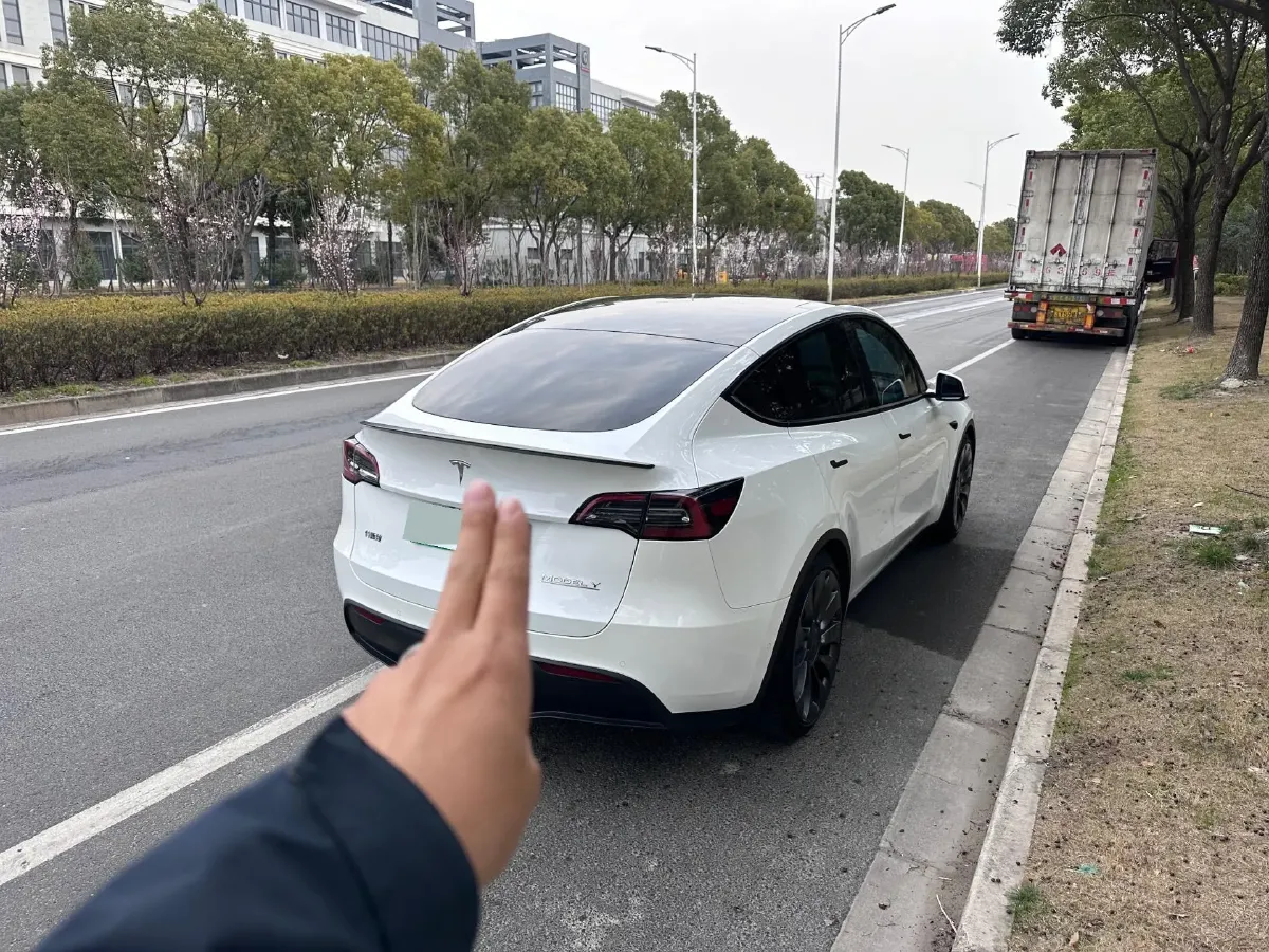 2022 Tesla Model Y BEV 78.4KWH,autocango,china used car exporter,china ev exporter,chinese used car exporter,chinese used ev exporter