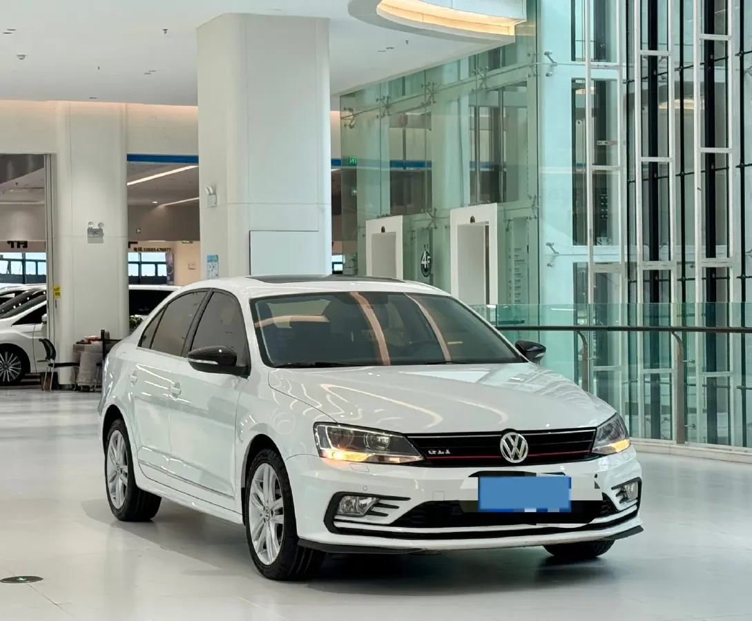 2018 ChangAn CS95 2.0T 233HP L4 6AT,autocango,china used car exporter,china ev exporter,chinese used car exporter,chinese used ev exporter